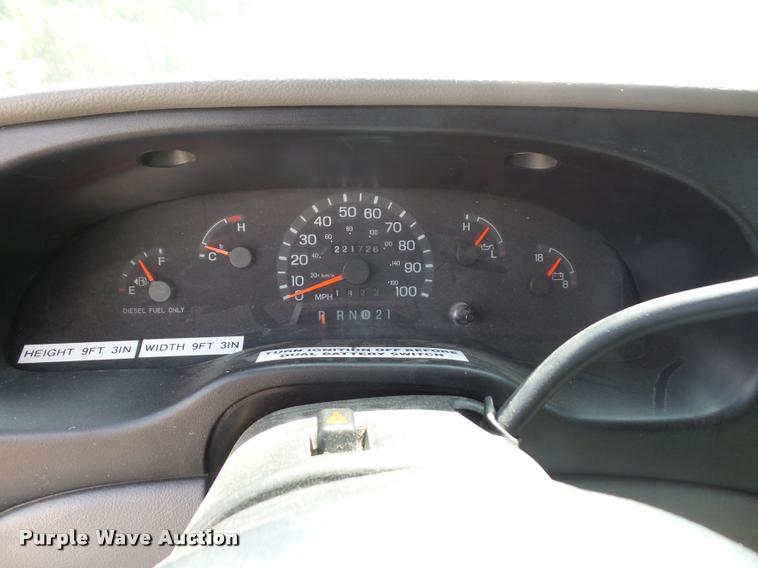 image for item K3615 1999 Ford Econoline E450 ambulance