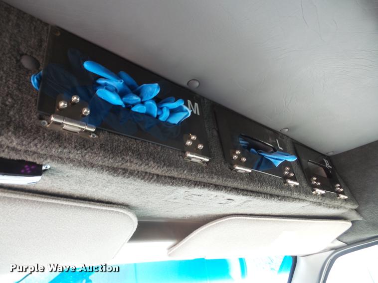 image for item K3615 1999 Ford Econoline E450 ambulance