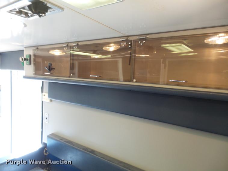 image for item K3615 1999 Ford Econoline E450 ambulance