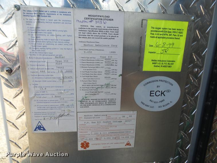 image for item K3615 1999 Ford Econoline E450 ambulance