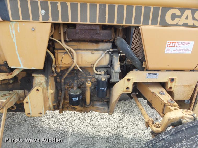 image for item K7725 Case 380B tractor