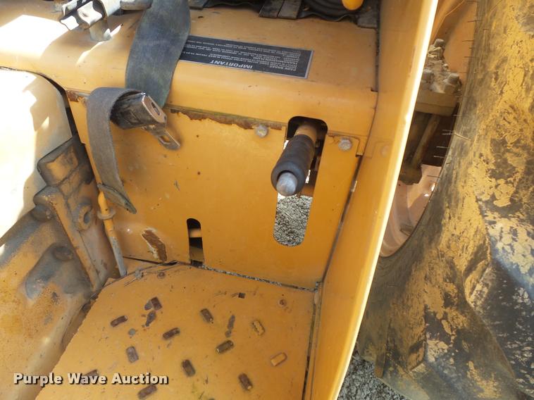 image for item K7725 Case 380B tractor