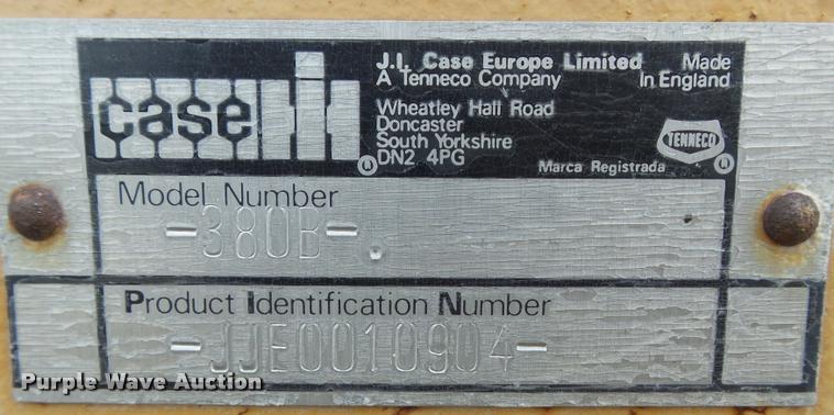 image for item K7725 Case 380B tractor