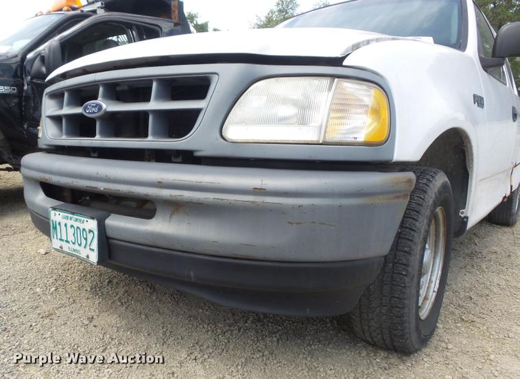 image for item K7726 1998 Ford F150 SuperCab pickup truck