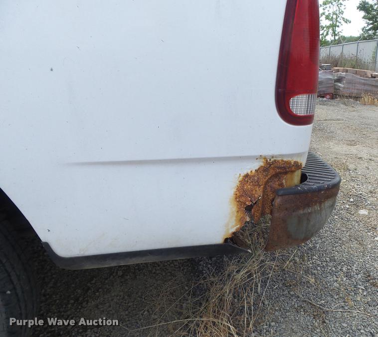 image for item K7726 1998 Ford F150 SuperCab pickup truck