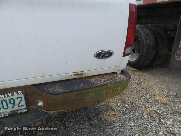 image for item K7726 1998 Ford F150 SuperCab pickup truck