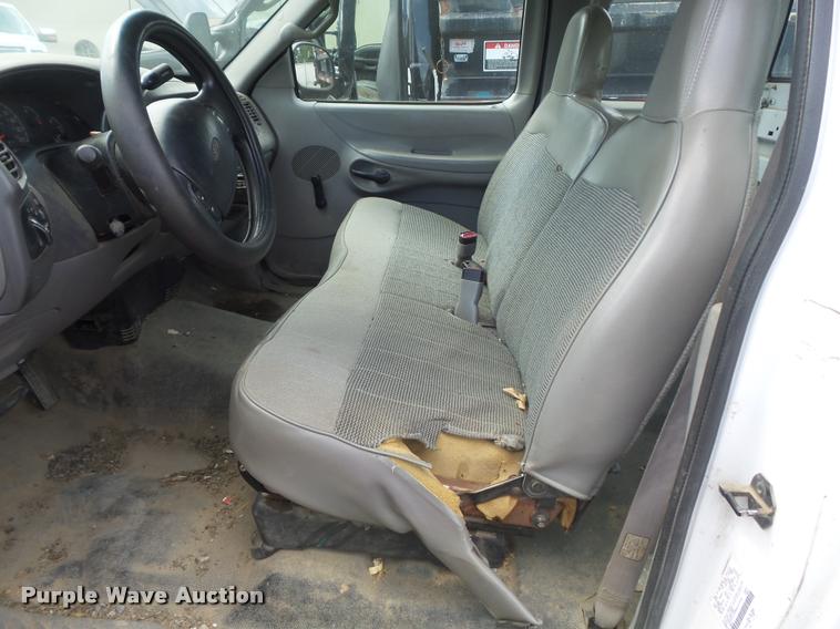 image for item K7726 1998 Ford F150 SuperCab pickup truck