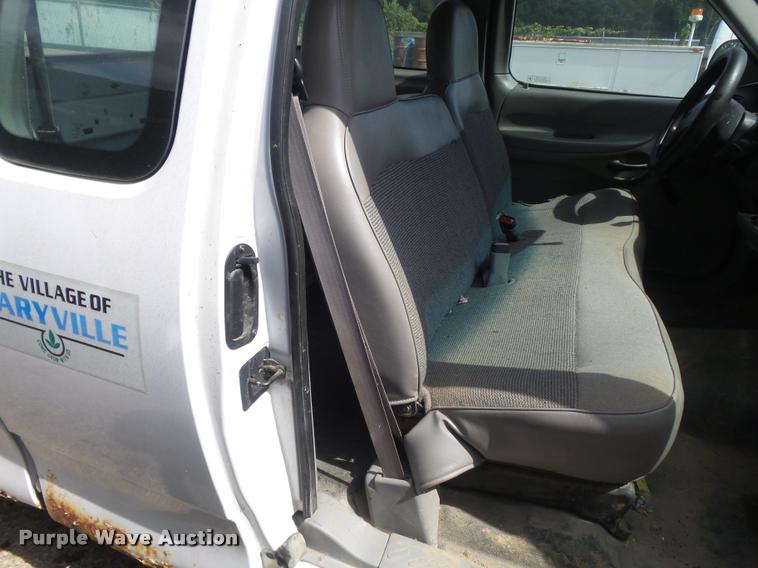 image for item K7726 1998 Ford F150 SuperCab pickup truck