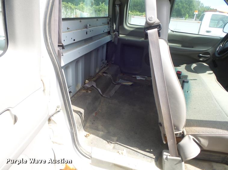 image for item K7726 1998 Ford F150 SuperCab pickup truck