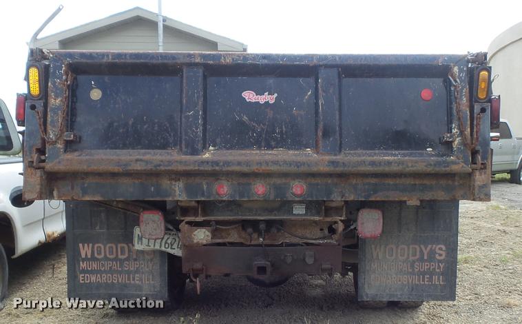 image for item K7727 2003 Ford F550 dump truck