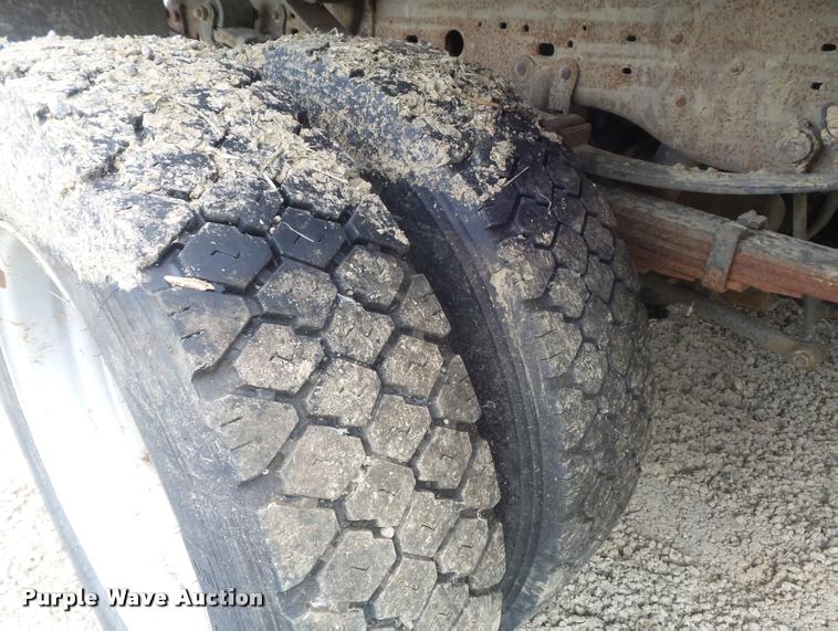 image for item K7727 2003 Ford F550 dump truck