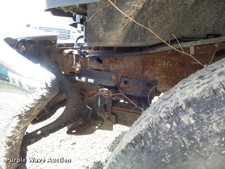 image for item K7727 2003 Ford F550 dump truck