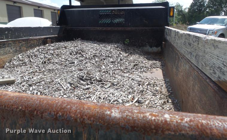 image for item K7727 2003 Ford F550 dump truck