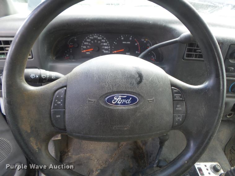 image for item K7727 2003 Ford F550 dump truck