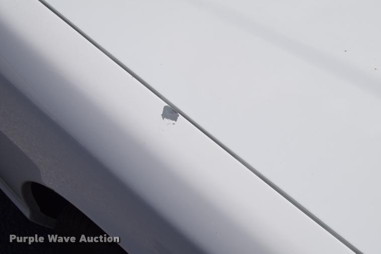 image for item L2562 2007 Ford Crown Victoria Police Interceptor