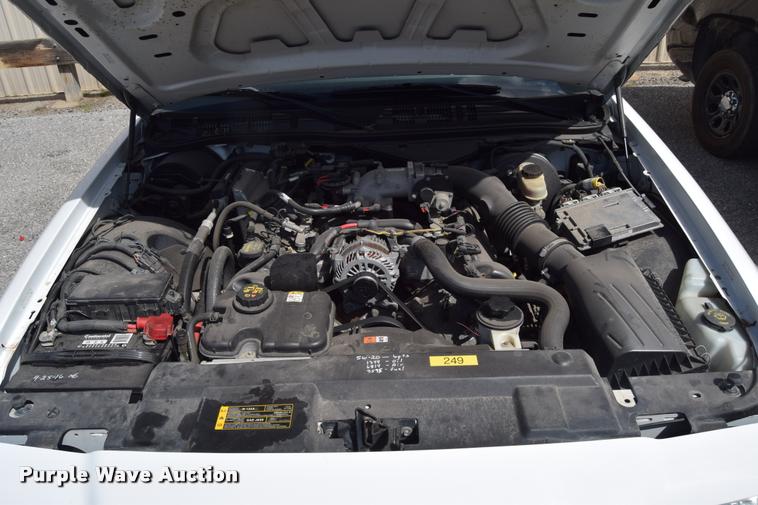 image for item L2563 2009 Ford Crown Victoria Police Interceptor