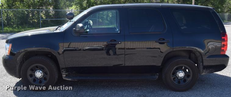 image for item L2564 2013 Chevrolet Tahoe Police SUV