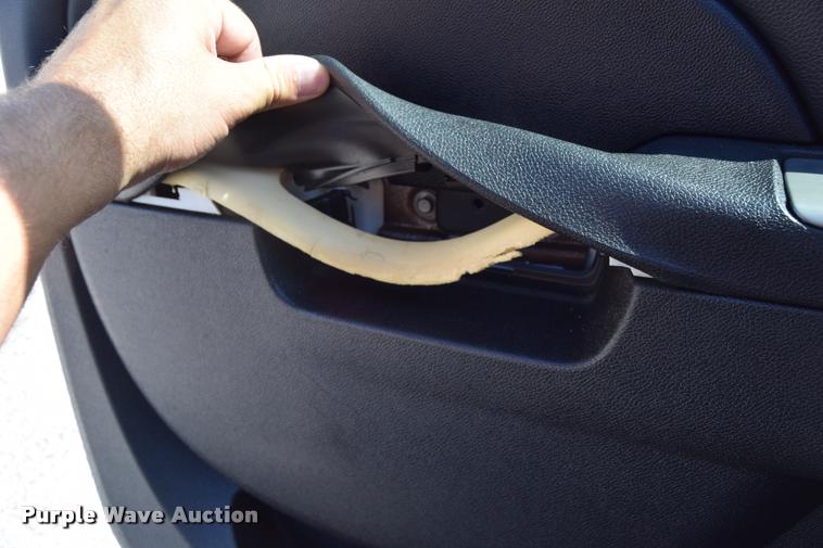 image for item L2564 2013 Chevrolet Tahoe Police SUV