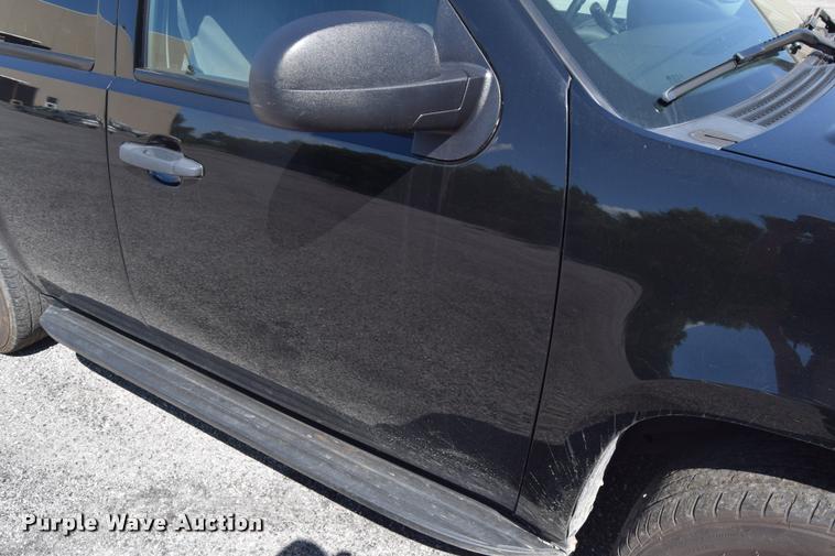 image for item L2564 2013 Chevrolet Tahoe Police SUV