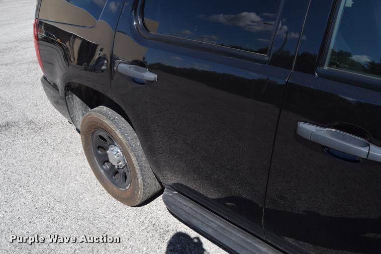 image for item L2564 2013 Chevrolet Tahoe Police SUV