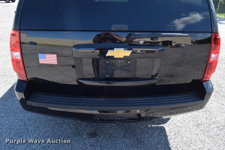 image for item L2564 2013 Chevrolet Tahoe Police SUV