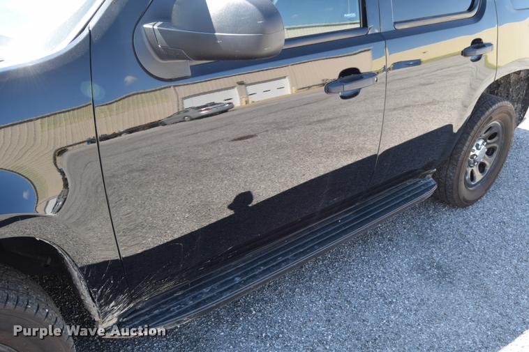 image for item L2564 2013 Chevrolet Tahoe Police SUV