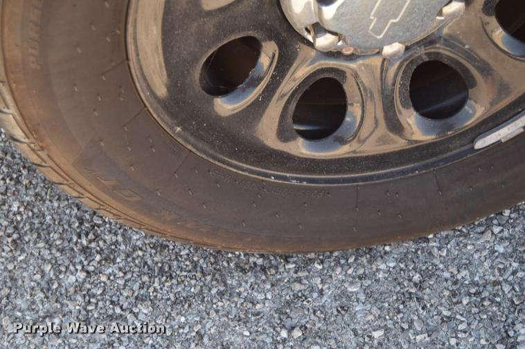 image for item L2564 2013 Chevrolet Tahoe Police SUV