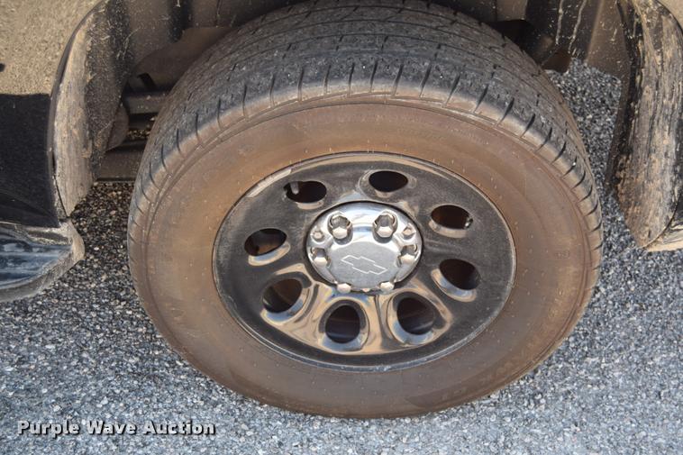 image for item L2564 2013 Chevrolet Tahoe Police SUV