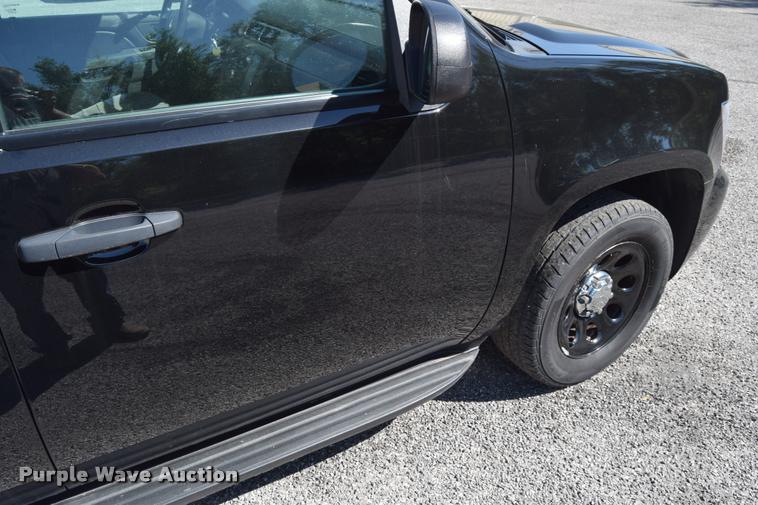 image for item L2565 2013 Chevrolet Tahoe Police SUV