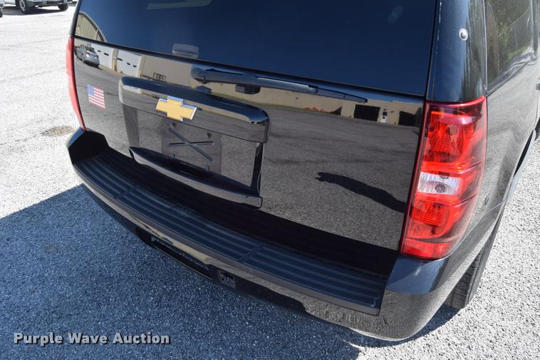 image for item L2565 2013 Chevrolet Tahoe Police SUV