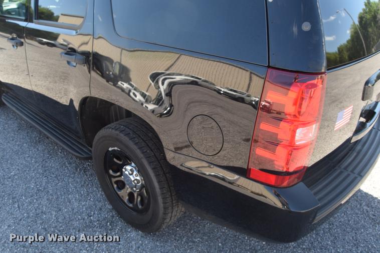 image for item L2565 2013 Chevrolet Tahoe Police SUV
