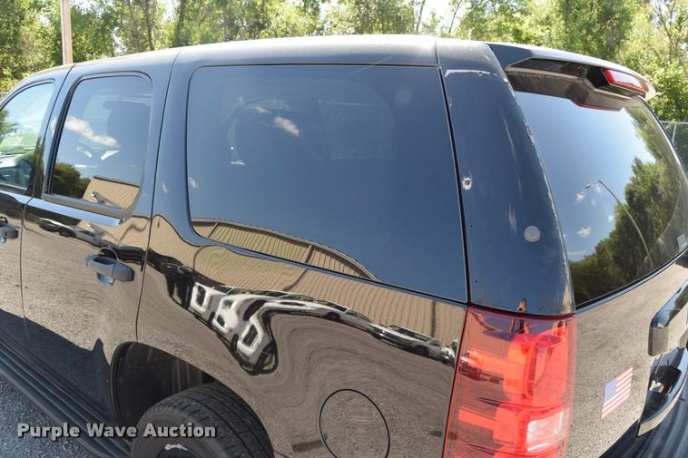 image for item L2565 2013 Chevrolet Tahoe Police SUV