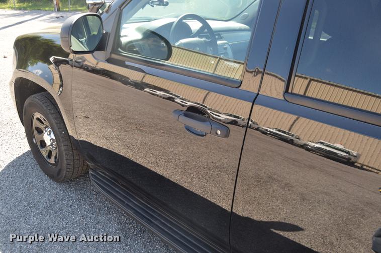 image for item L2565 2013 Chevrolet Tahoe Police SUV