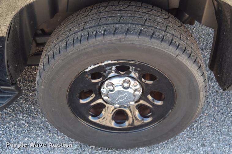 image for item L2565 2013 Chevrolet Tahoe Police SUV