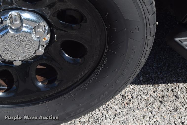 image for item L2565 2013 Chevrolet Tahoe Police SUV