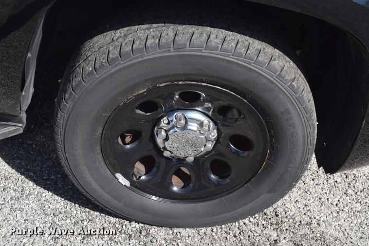 image for item L2565 2013 Chevrolet Tahoe Police SUV