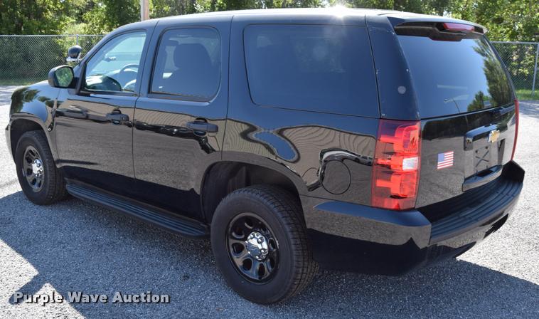 image for item L2566 2013 Chevrolet Tahoe Police SUV