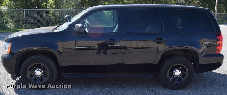image for item L2566 2013 Chevrolet Tahoe Police SUV