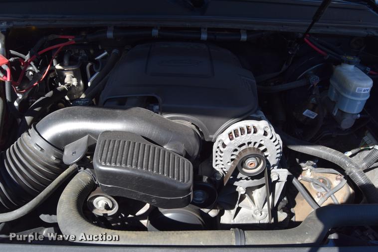 image for item L2566 2013 Chevrolet Tahoe Police SUV