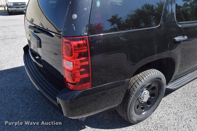 image for item L2566 2013 Chevrolet Tahoe Police SUV