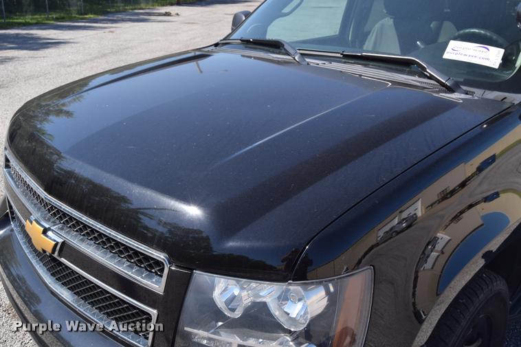 image for item L2566 2013 Chevrolet Tahoe Police SUV