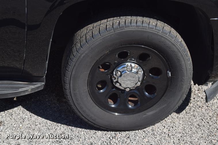 image for item L2566 2013 Chevrolet Tahoe Police SUV