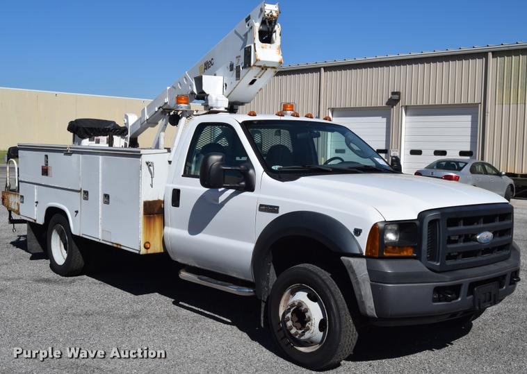 image for item L2567 2007 Ford F550 bucket truck