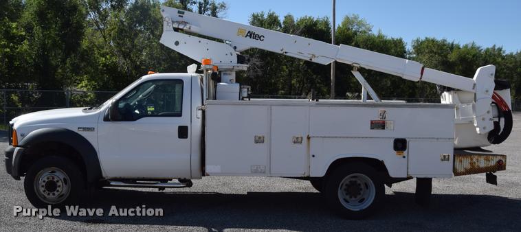 image for item L2567 2007 Ford F550 bucket truck