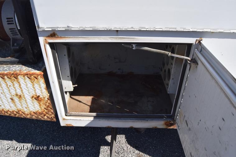 image for item L2567 2007 Ford F550 bucket truck