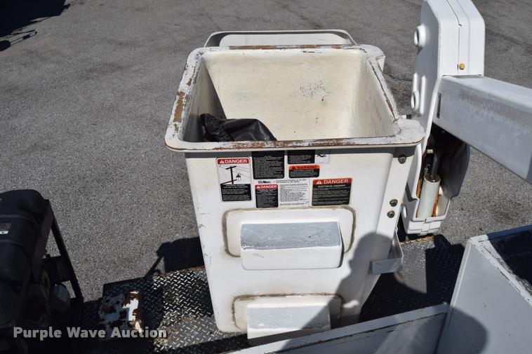 image for item L2567 2007 Ford F550 bucket truck