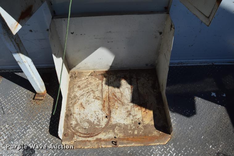 image for item L2567 2007 Ford F550 bucket truck