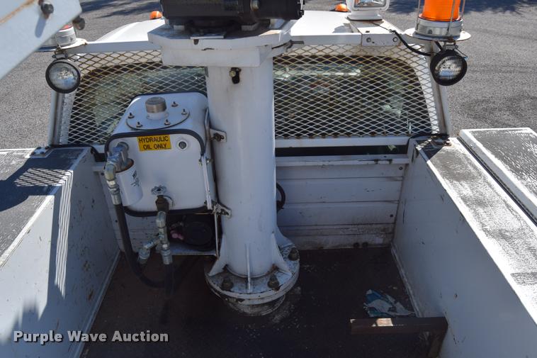 image for item L2567 2007 Ford F550 bucket truck