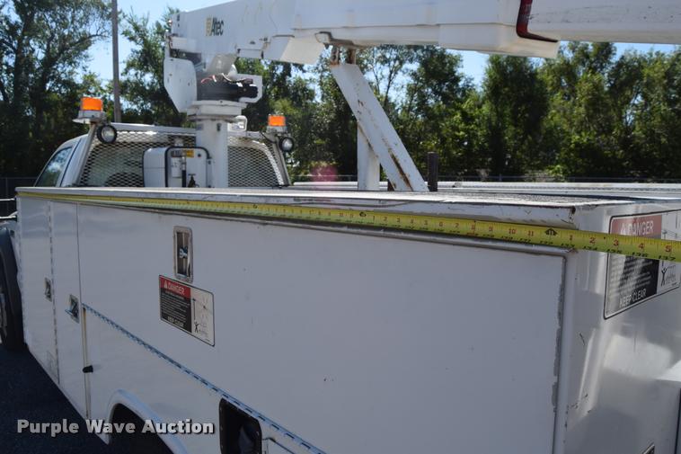 image for item L2567 2007 Ford F550 bucket truck