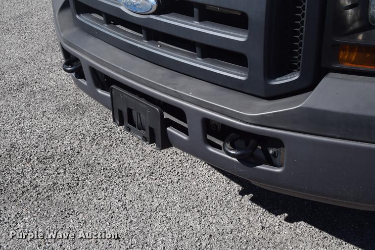image for item L2567 2007 Ford F550 bucket truck